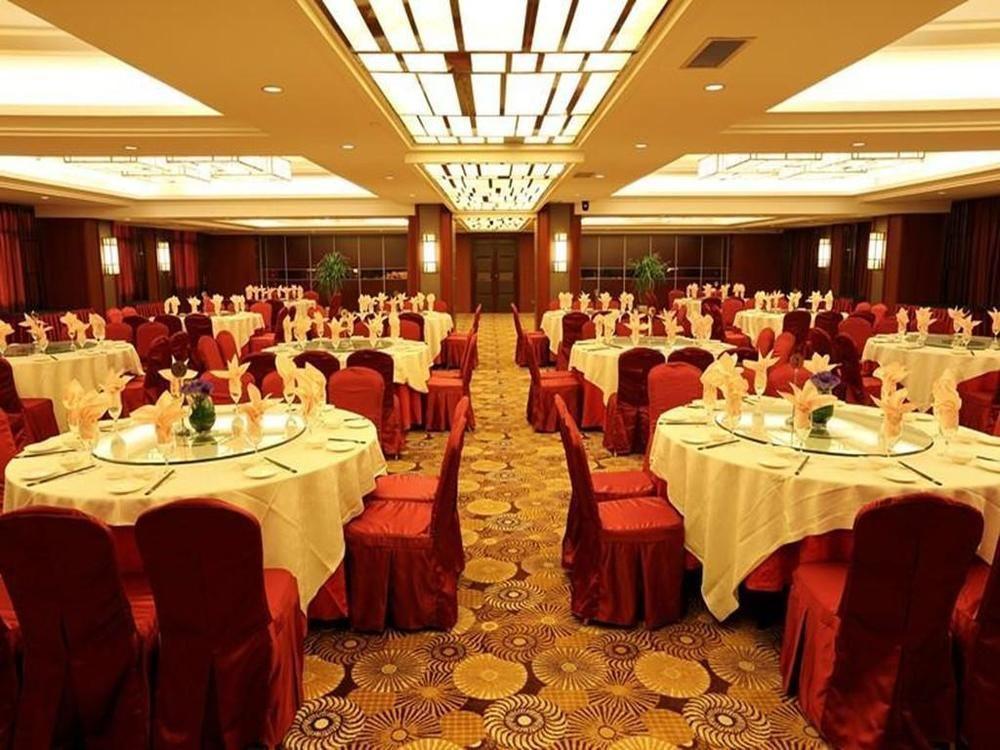 Wuhan Tianchimel Hotel Exteriör bild